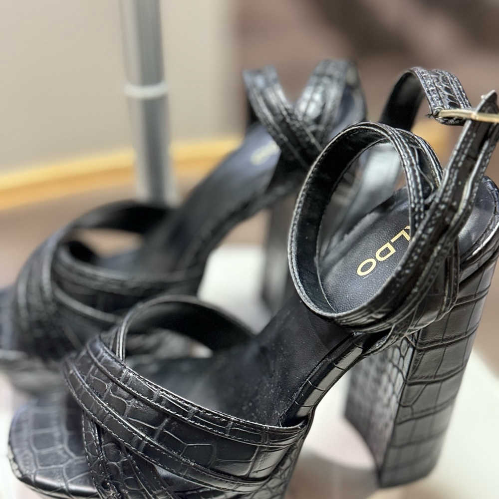 ALDO Black Croc-Patterned platform Heels
